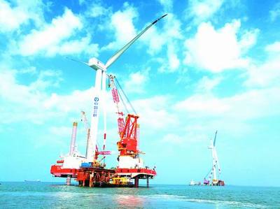 中国首台海上5兆瓦风电机组成功并网发电